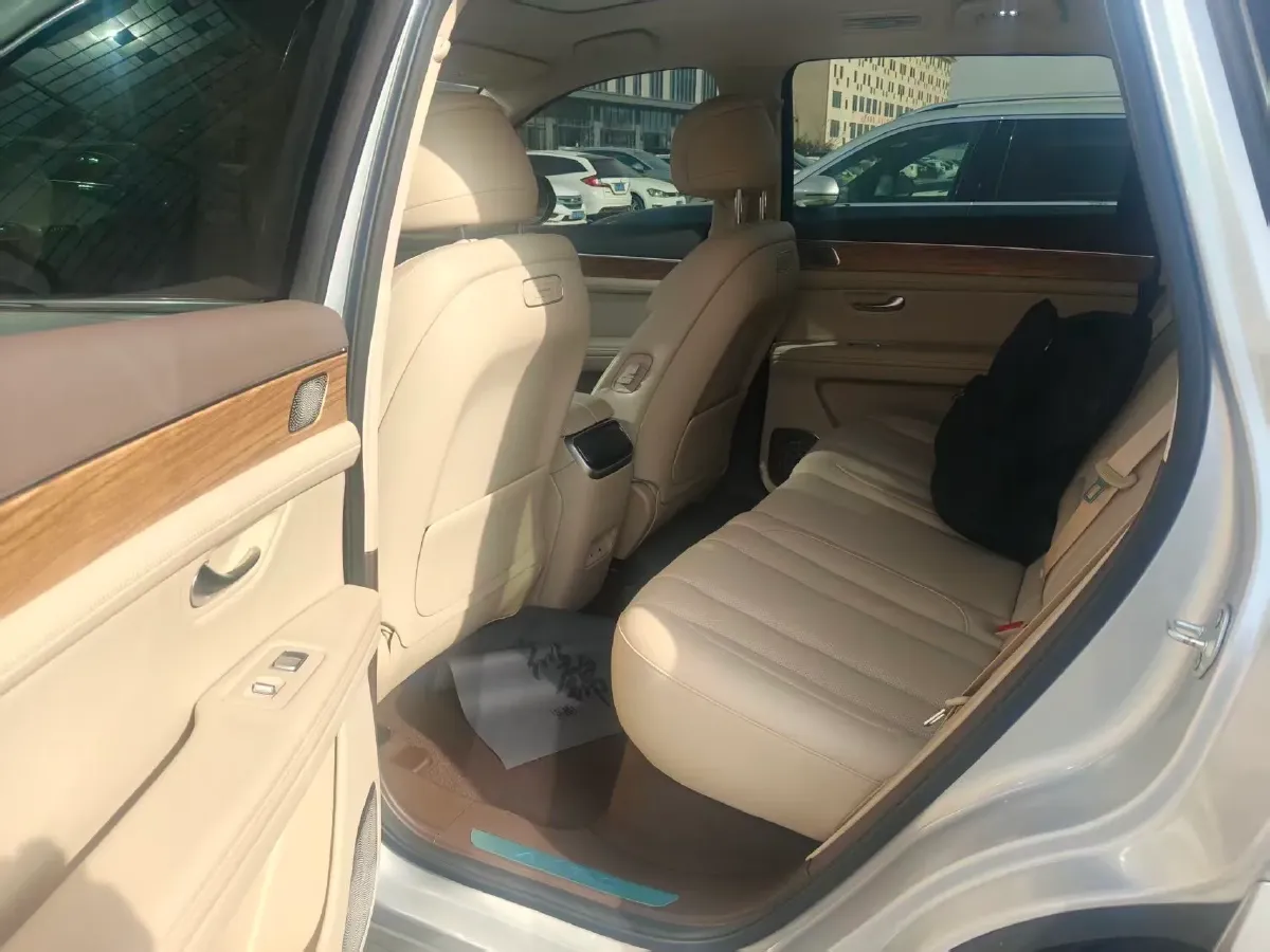 2024 Ford Transit 2.0T 143HP L4 9AT,autocango,china used car exporter,china ev exporter,chinese used car exporter,chinese used ev exporter