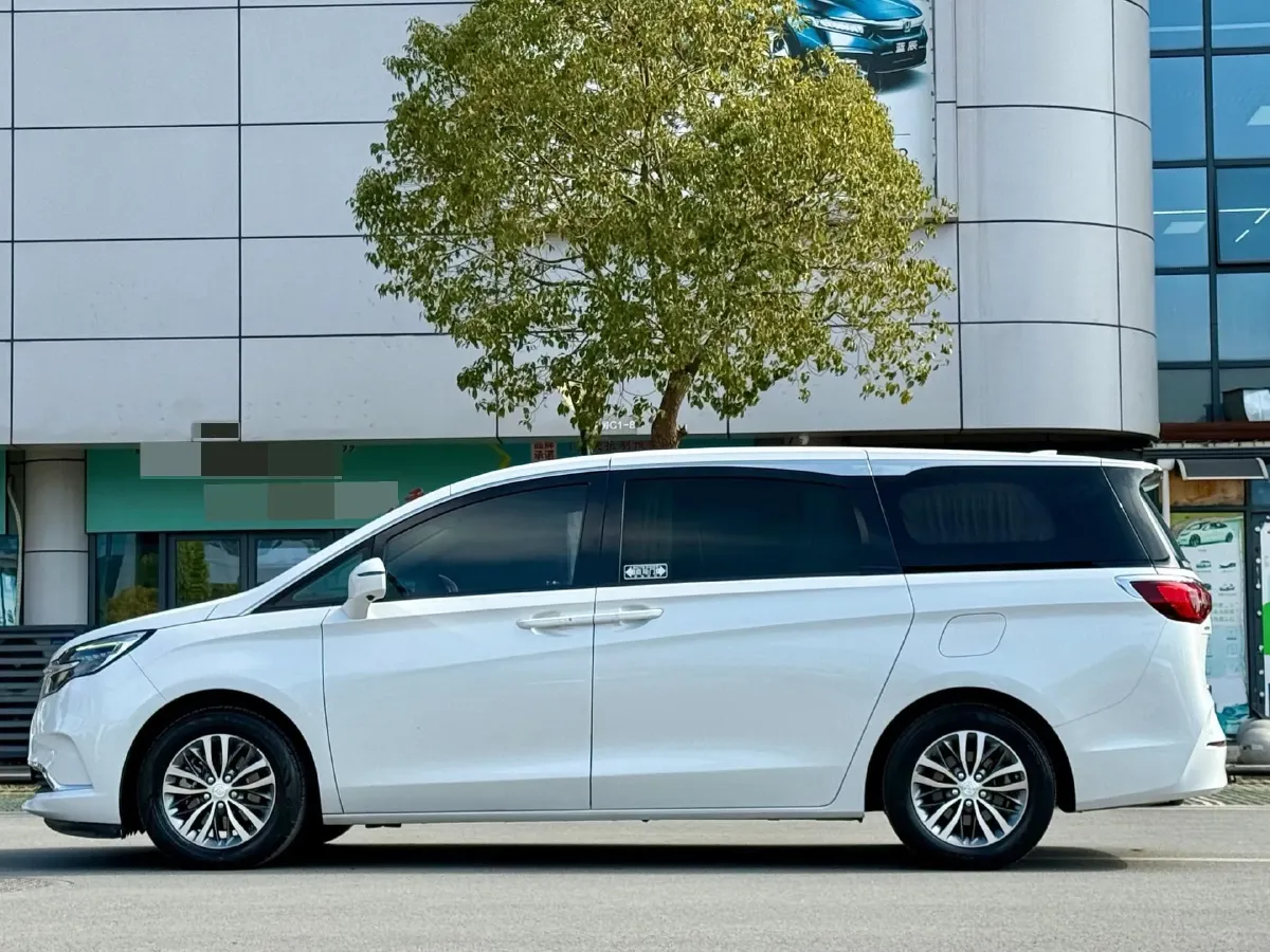 2021 Buick GL8 2.0T 237HP L4 9AT,autocango,china used car exporter,china ev exporter,chinese used car exporter,chinese used ev exporter