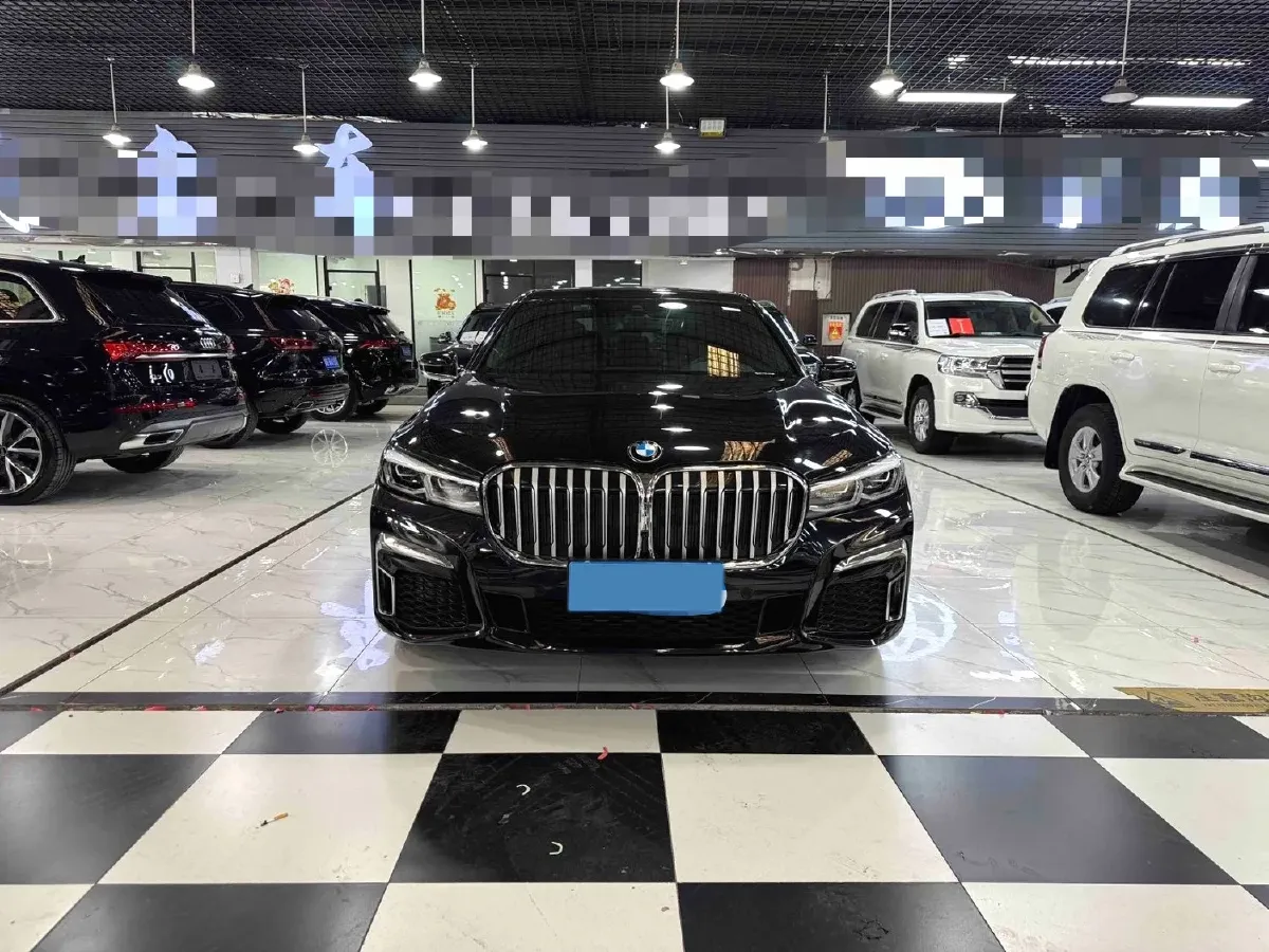 2019 BMW 7 Series 3.0T 340HP L6 8AT,autocango,china used car exporter,china ev exporter,chinese used car exporter,chinese used ev exporter