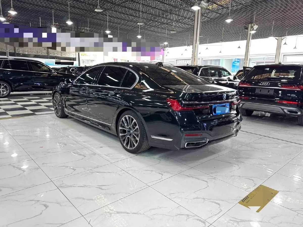 2019 BMW 7 Series 3.0T 340HP L6 8AT,autocango,china used car exporter,china ev exporter,chinese used car exporter,chinese used ev exporter