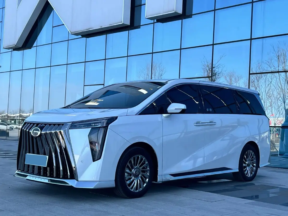 2025 GAC Trumpchi M8 2.0T 190HP L4 2DHT Hybrid