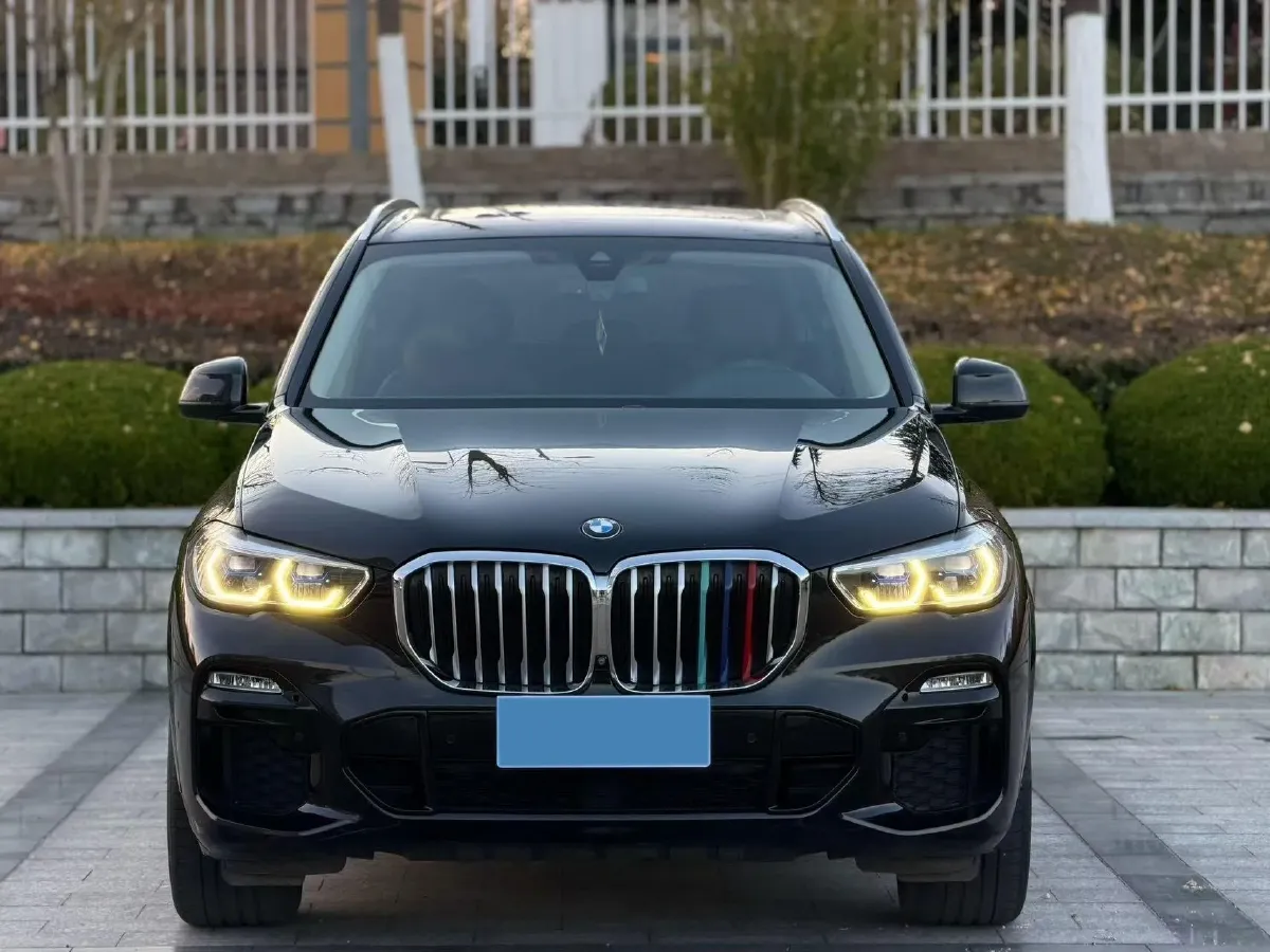 2020 BMW X5 3.0T 340HP L6 8AT,autocango,china used car exporter,china ev exporter,chinese used car exporter,chinese used ev exporter