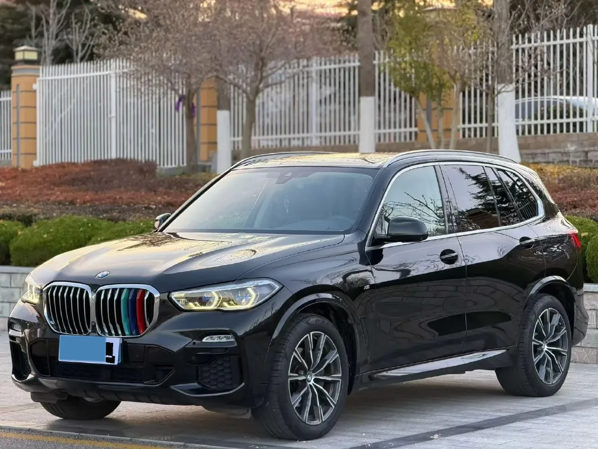 2020 BMW X5 3.0T 340HP L6 8AT,autocango,china used car exporter,china ev exporter,chinese used car exporter,chinese used ev exporter