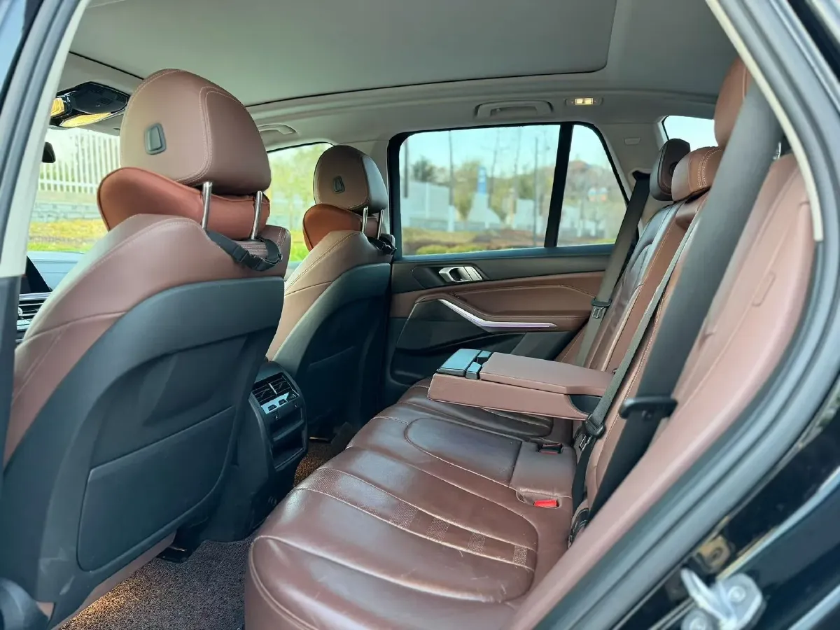 2020 BMW X5 3.0T 340HP L6 8AT,autocango,china used car exporter,china ev exporter,chinese used car exporter,chinese used ev exporter