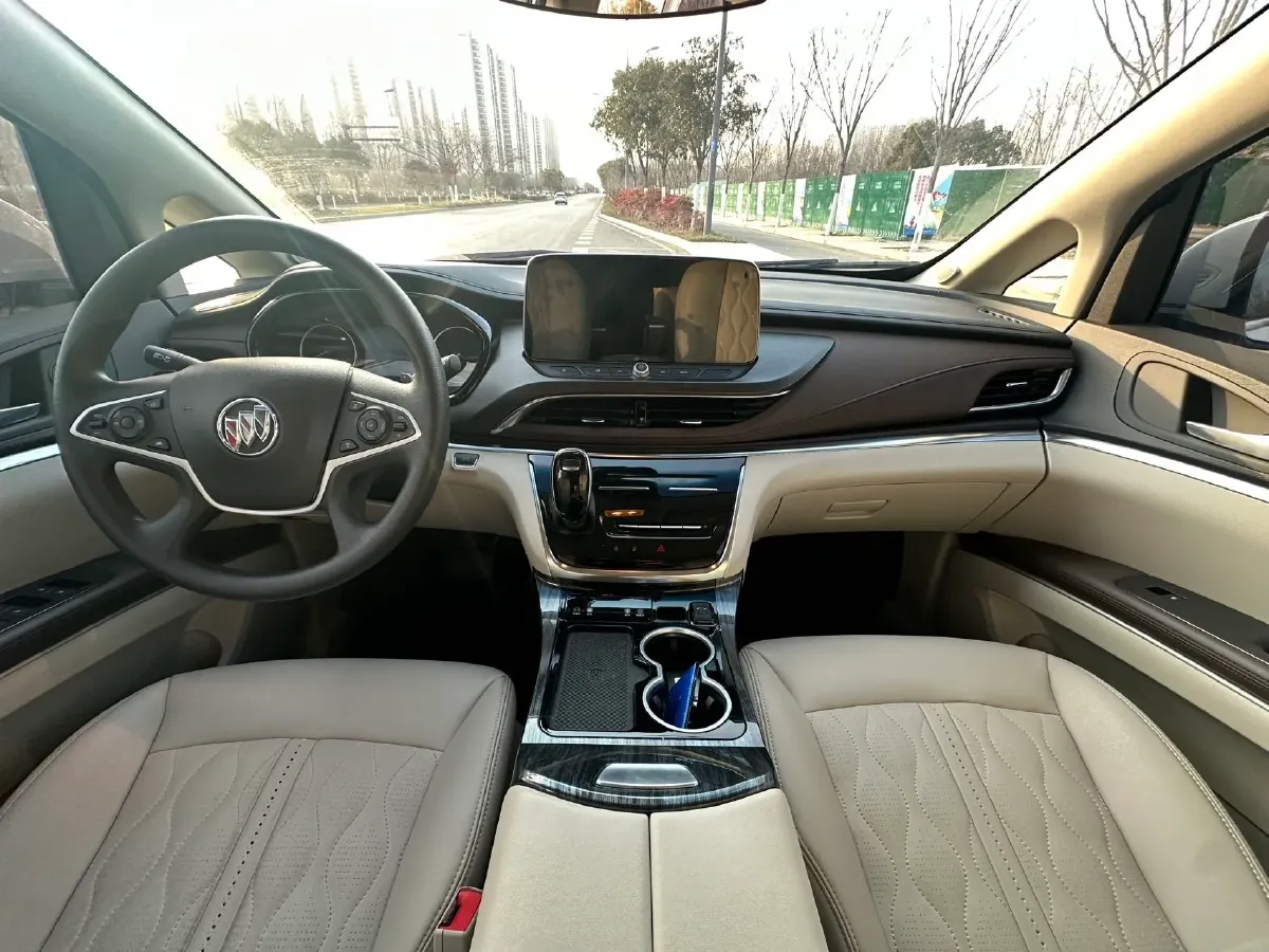 2023 Buick GL8 2.0T 237HP L4 9AT,autocango,china used car exporter,china ev exporter,chinese used car exporter,chinese used ev exporter