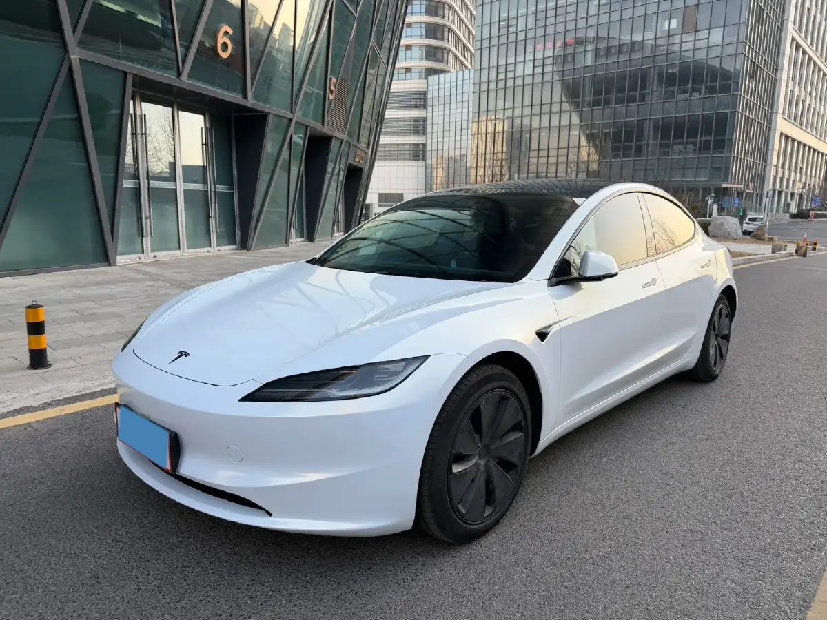 2023 HYPTEC GT BEV 80KWH