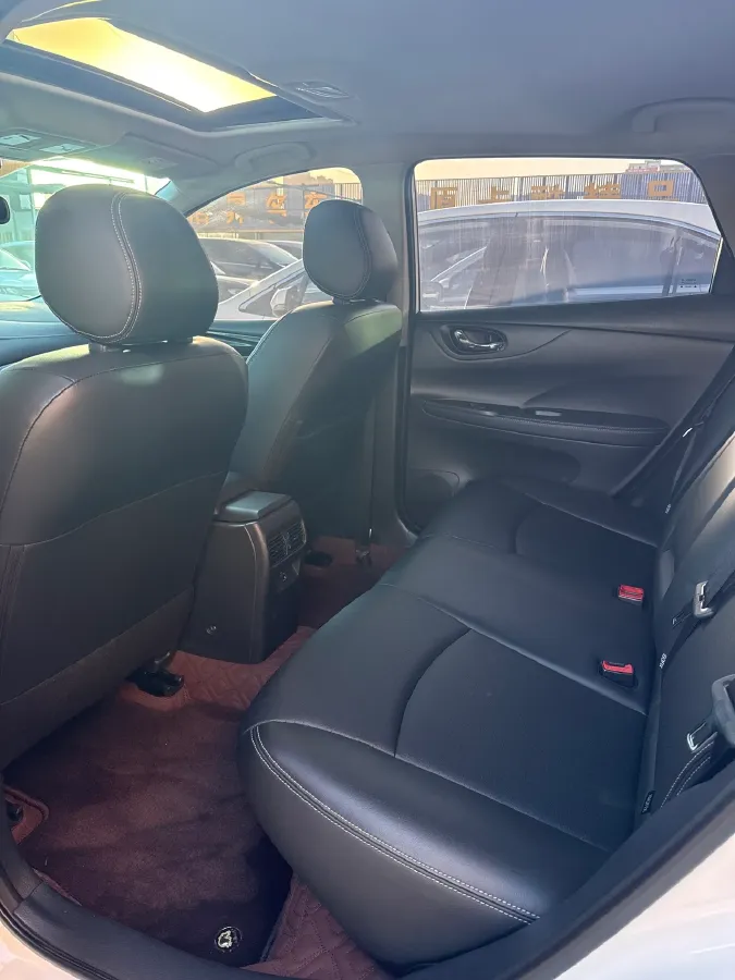 2023 Nissan Tiida 1.6L 122HP L4 CVT,autocango,china used car exporter,china ev exporter,chinese used car exporter,chinese used ev exporter