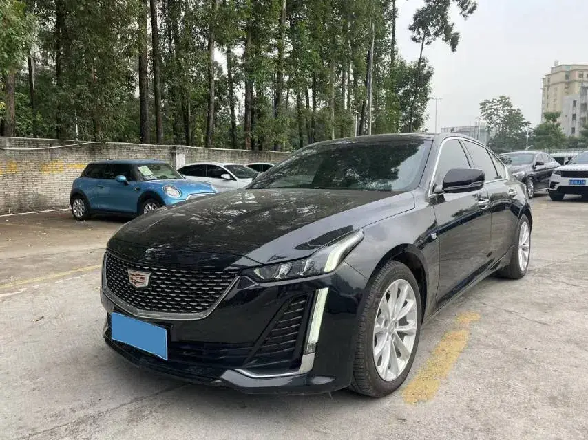 2023 Cadillac CT5 2.0T 237HP L4 10AT