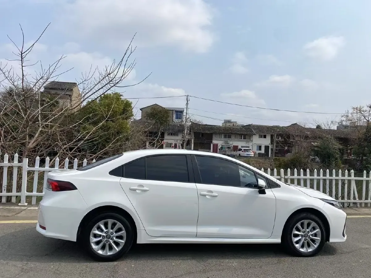 2023 Toyota Corolla 1.2T 116HP L4 CVT,autocango,china used car exporter,china ev exporter,chinese used car exporter,chinese used ev exporter