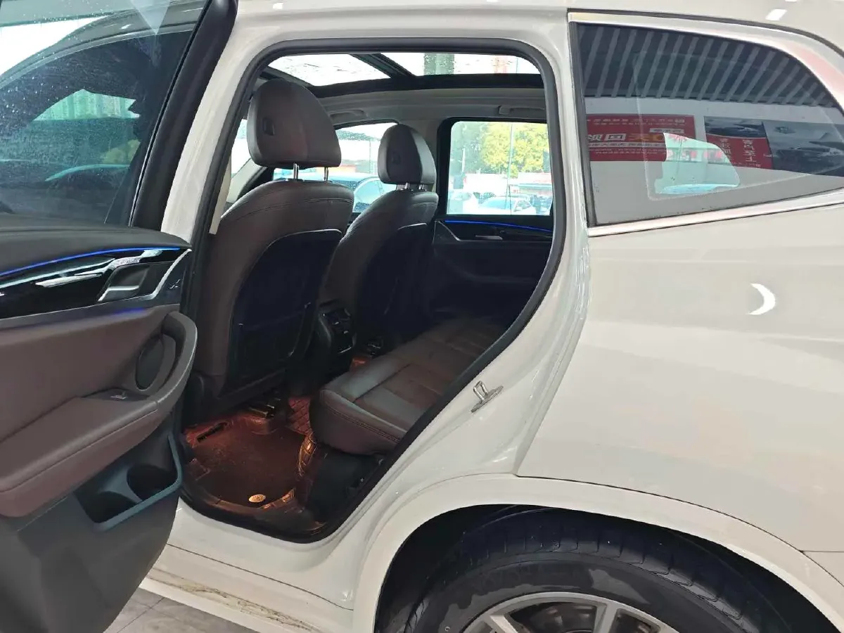 2021 BMW X3 2.0T 184HP L4 8AT,autocango,china used car exporter,china ev exporter,chinese used car exporter,chinese used ev exporter