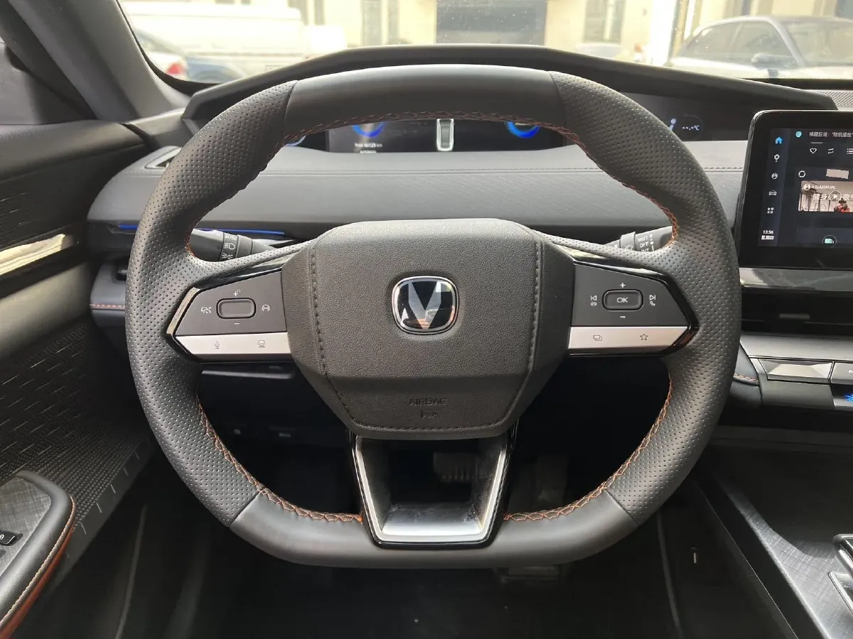 2023 ChangAn UNI-V 1.5T 188HP L4 7DCT,autocango,china used car exporter,china ev exporter,chinese used car exporter,chinese used ev exporter