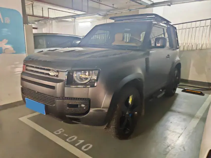 2023 Land Rover Defender 3.0T 400HP L6 8AT