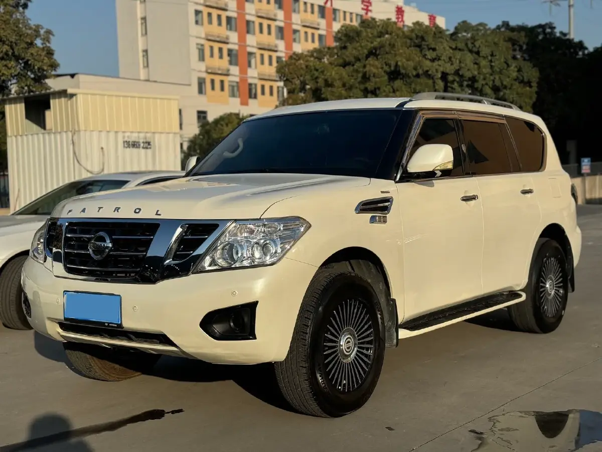 2018 Nissan Patrol 4.0L 279HP V6 7AT