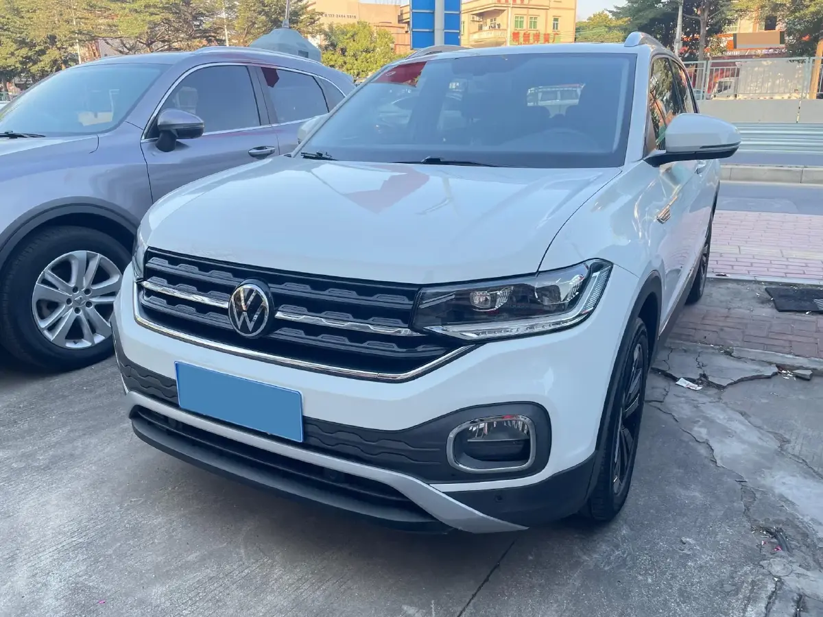 2023 Volkswagen Tacqua 1.2T 116HP L4 7DCT