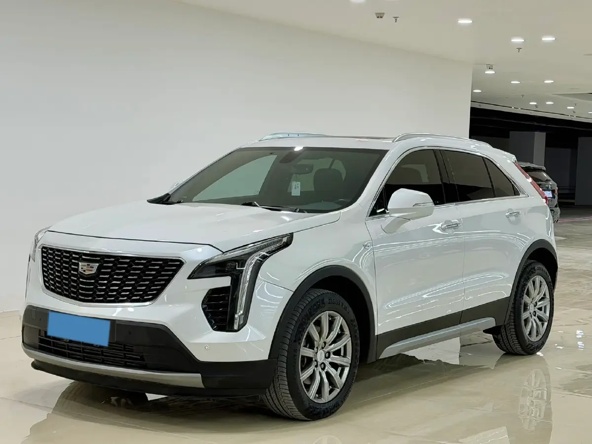 2020 Cadillac XT4 2.0T 241HP L4 9AT