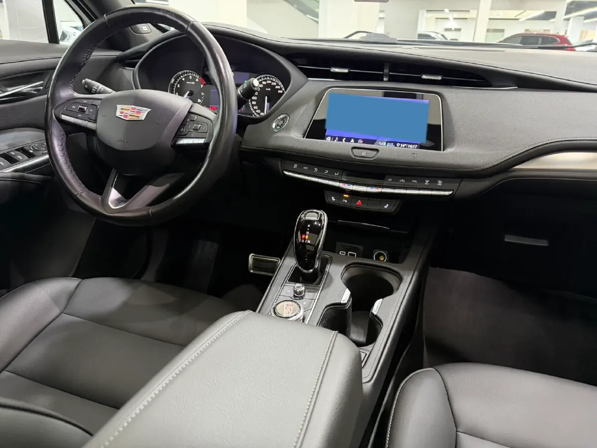 2020 Cadillac XT4 2.0T 241HP L4 9AT,autocango,china used car exporter,china ev exporter,chinese used car exporter,chinese used ev exporter