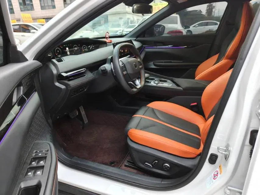 2024 ChangAn UNI-V 1.5T 188HP L4 7DCT,autocango,china used car exporter,china ev exporter,chinese used car exporter,chinese used ev exporter