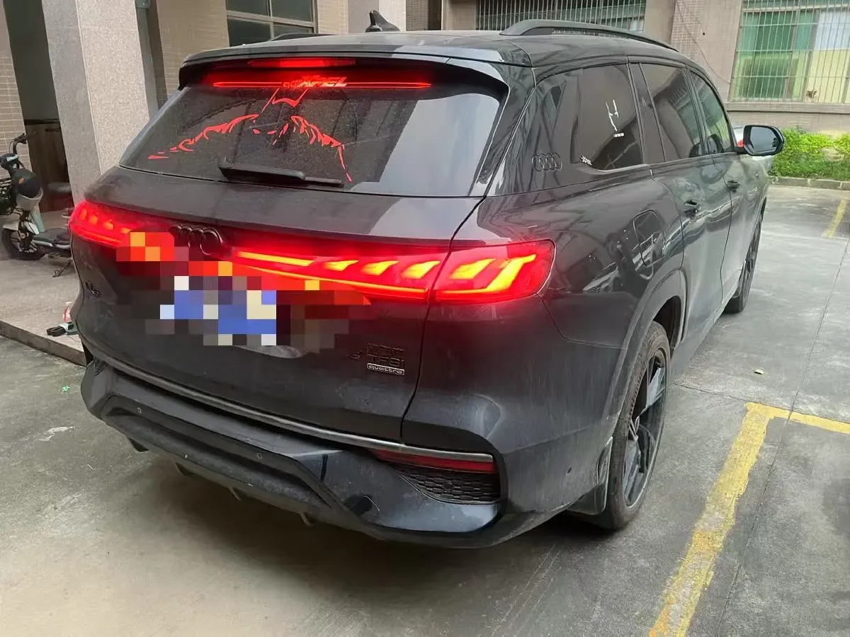 2024 Audi Q6 2.0T 265HP L4 7DCT,autocango,china used car exporter,china ev exporter,chinese used car exporter,chinese used ev exporter