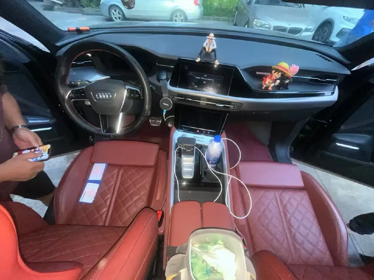 2024 Audi Q6 2.0T 265HP L4 7DCT,autocango,china used car exporter,china ev exporter,chinese used car exporter,chinese used ev exporter