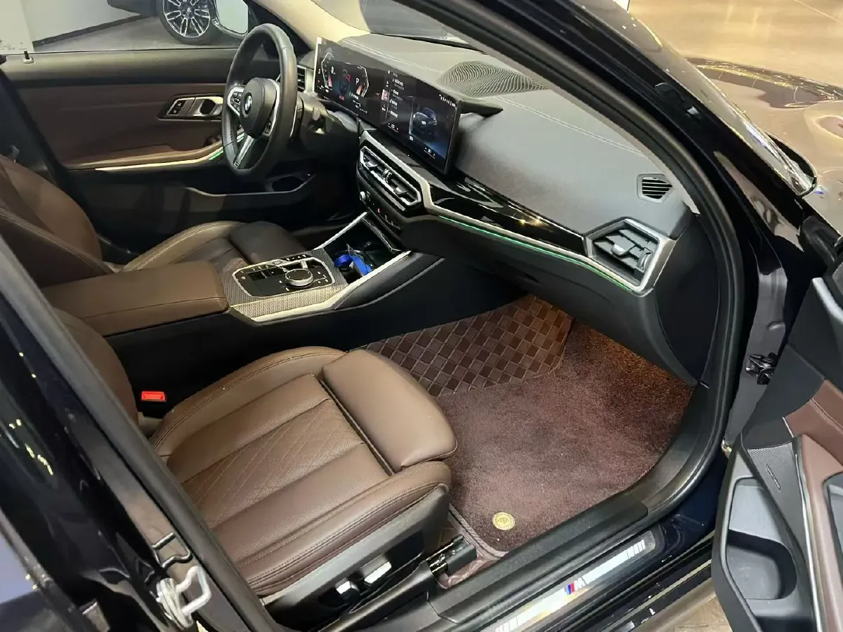 2023 BMW 3 Series 2.0T 184HP L4 8AT,autocango,china used car exporter,china ev exporter,chinese used car exporter,chinese used ev exporter