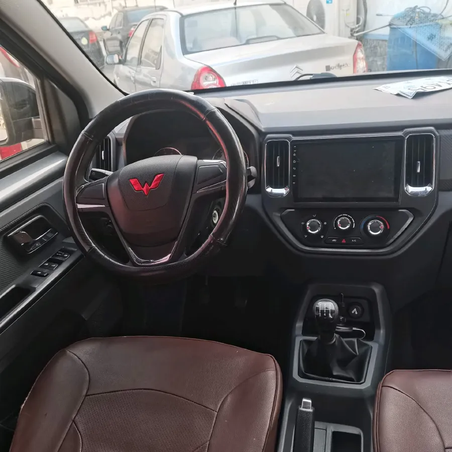 2021 WuLing ZhentTu 1.5L 99HP L4 5MT,autocango,china used car exporter,china ev exporter,chinese used car exporter,chinese used ev exporter