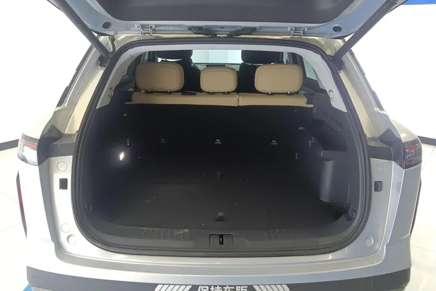 2023 Chery Exploration 06 1.6T 197HP L4 7DCT,autocango,china used car exporter,china ev exporter,chinese used car exporter,chinese used ev exporter