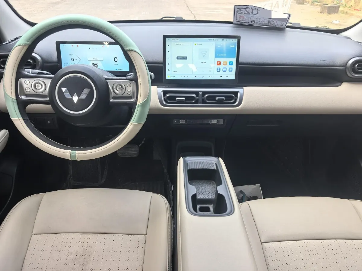 2024 WuLing BinGuoPLUS BEV 50.6KWH,autocango,china used car exporter,china ev exporter,chinese used car exporter,chinese used ev exporter