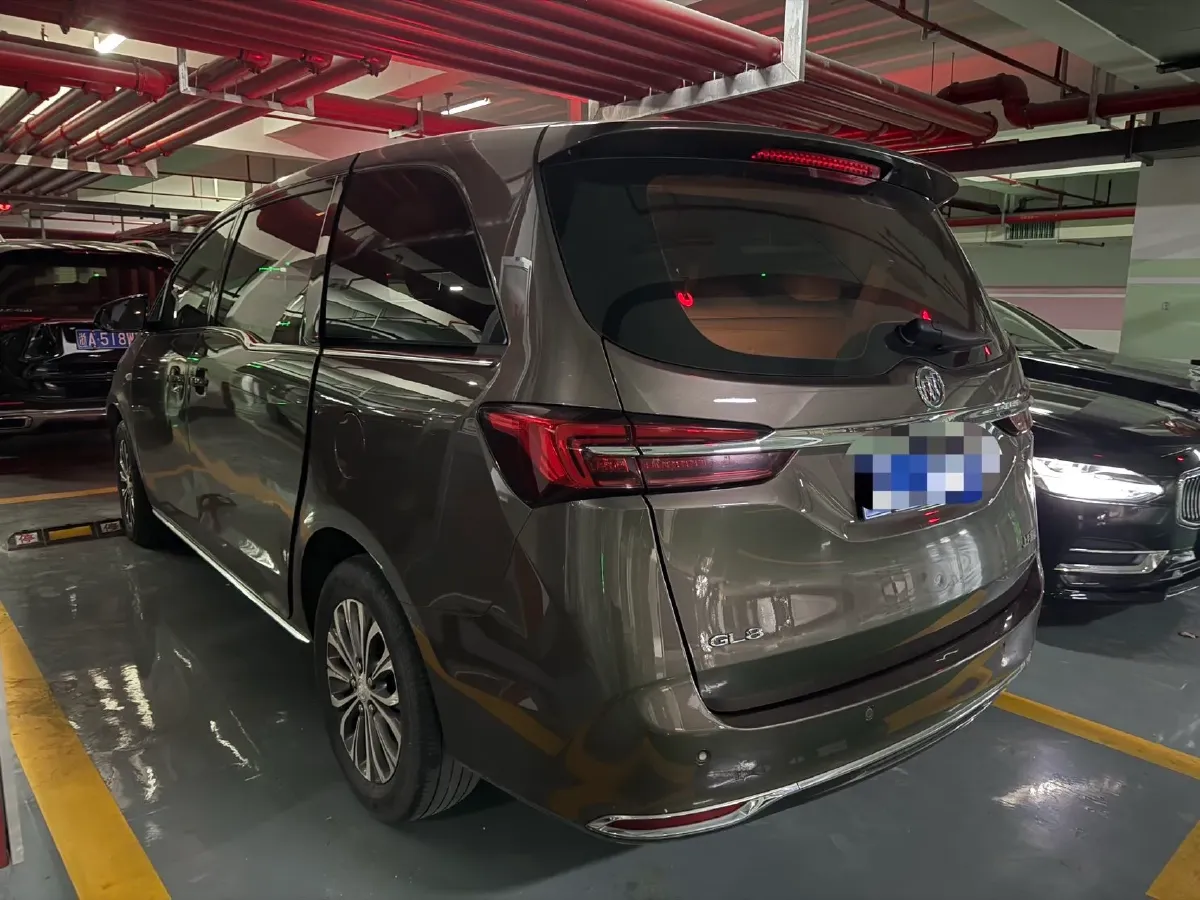 2023 Buick GL8 2.0T 237HP L4 9AT,autocango,china used car exporter,china ev exporter,chinese used car exporter,chinese used ev exporter
