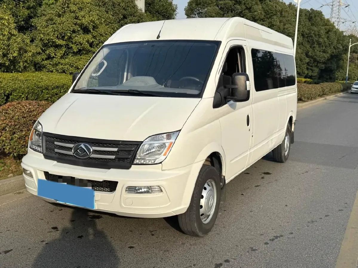 2021 MAXUS XinTu V80 2.0T 139HP L4 6AMT,autocango,china used car exporter,china ev exporter,chinese used car exporter,chinese used ev exporter