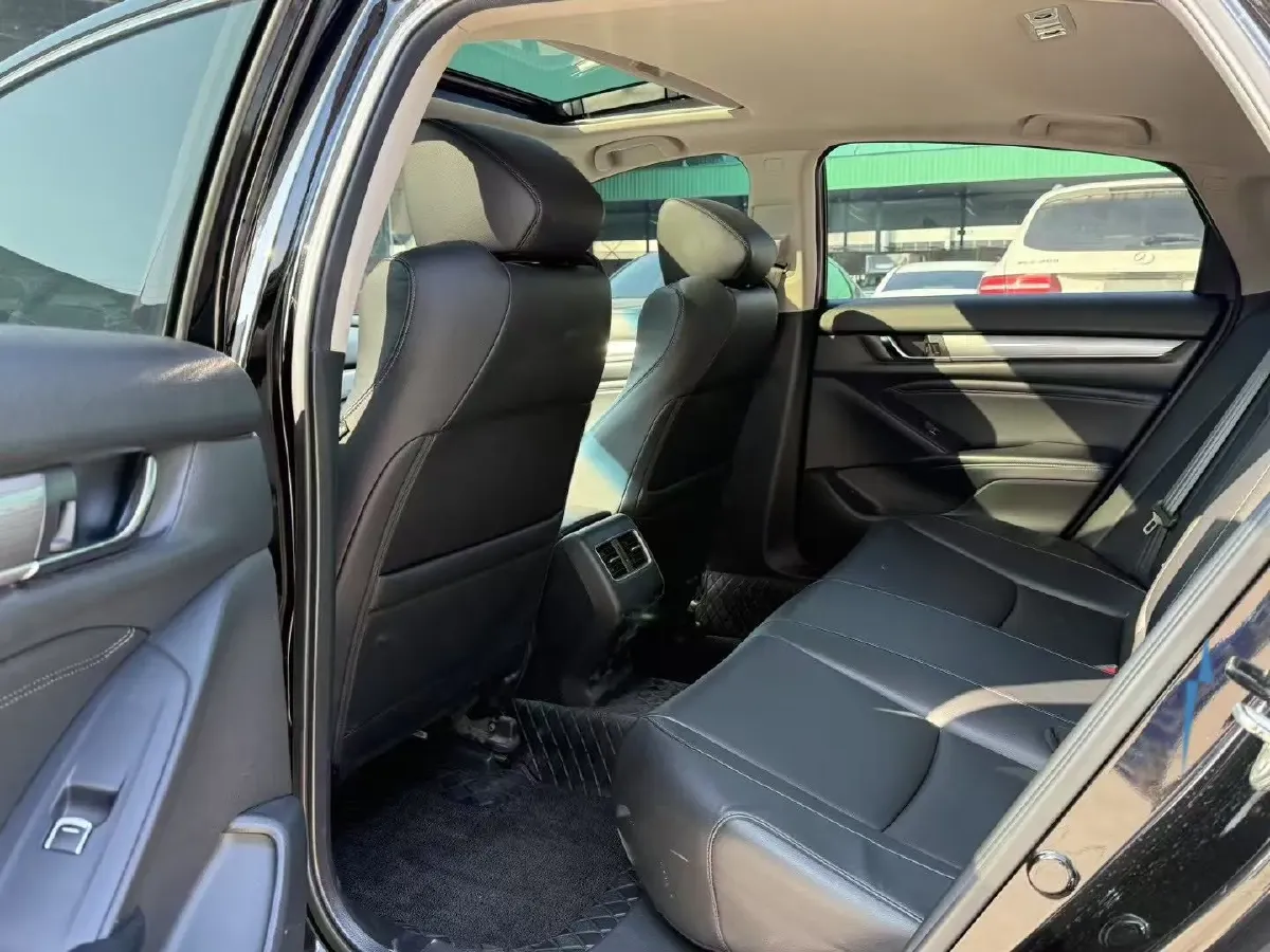 2018 Honda Accord 1.5T 194HP L4 CVT,autocango,china used car exporter,china ev exporter,chinese used car exporter,chinese used ev exporter