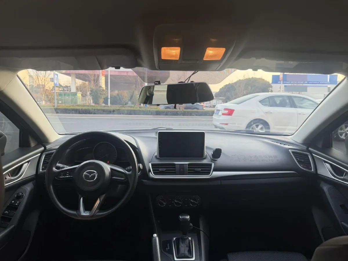 2017 Mazda 3 Axela 1.5L 117HP L4 6AT,autocango,china used car exporter,china ev exporter,chinese used car exporter,chinese used ev exporter