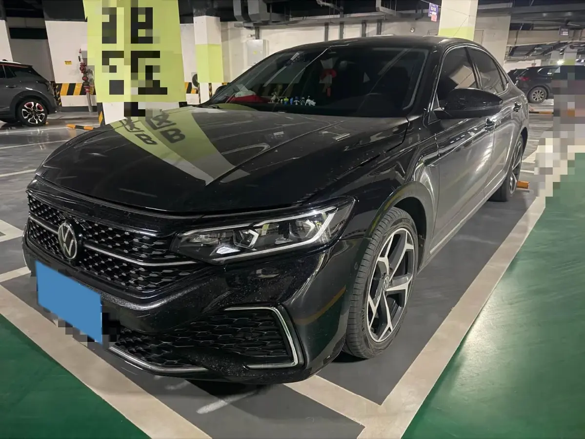 2023 Volkswagen Passat 2.0T 186HP L4 7DCT