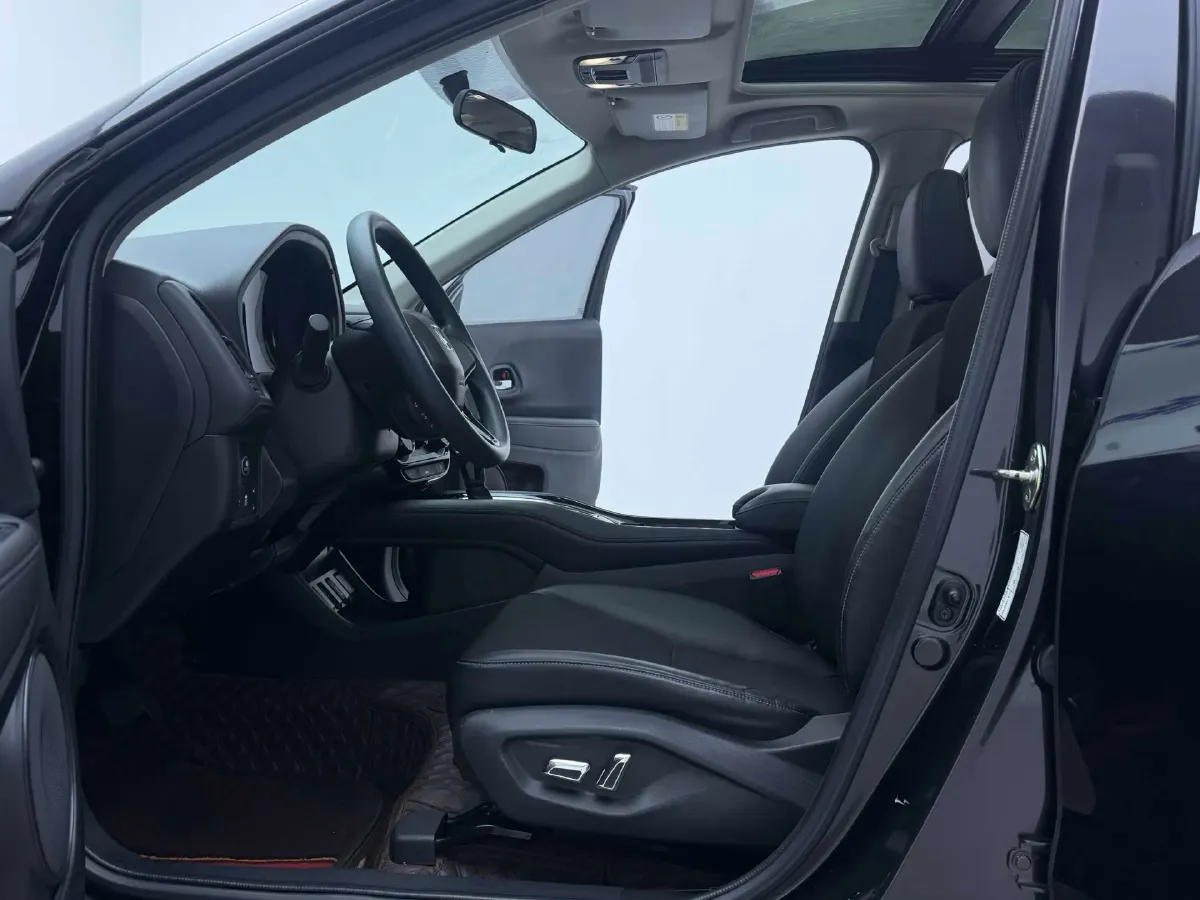 2020 Honda Vezel 1.5L 131HP L4 CVT,autocango,china used car exporter,china ev exporter,chinese used car exporter,chinese used ev exporter