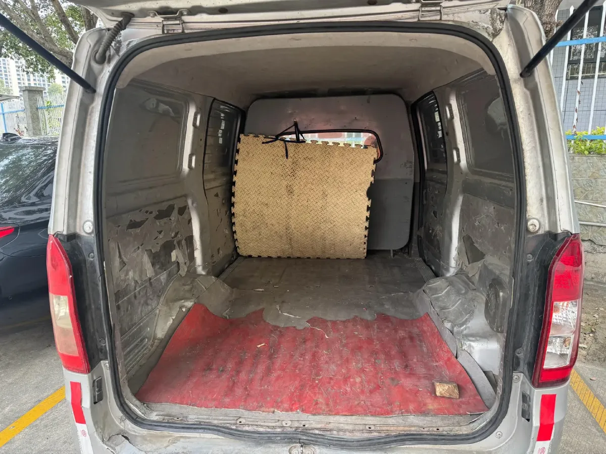 2019 WuLing RongGuang V 1.5L 99HP L4 6MT,autocango,china used car exporter,china ev exporter,chinese used car exporter,chinese used ev exporter