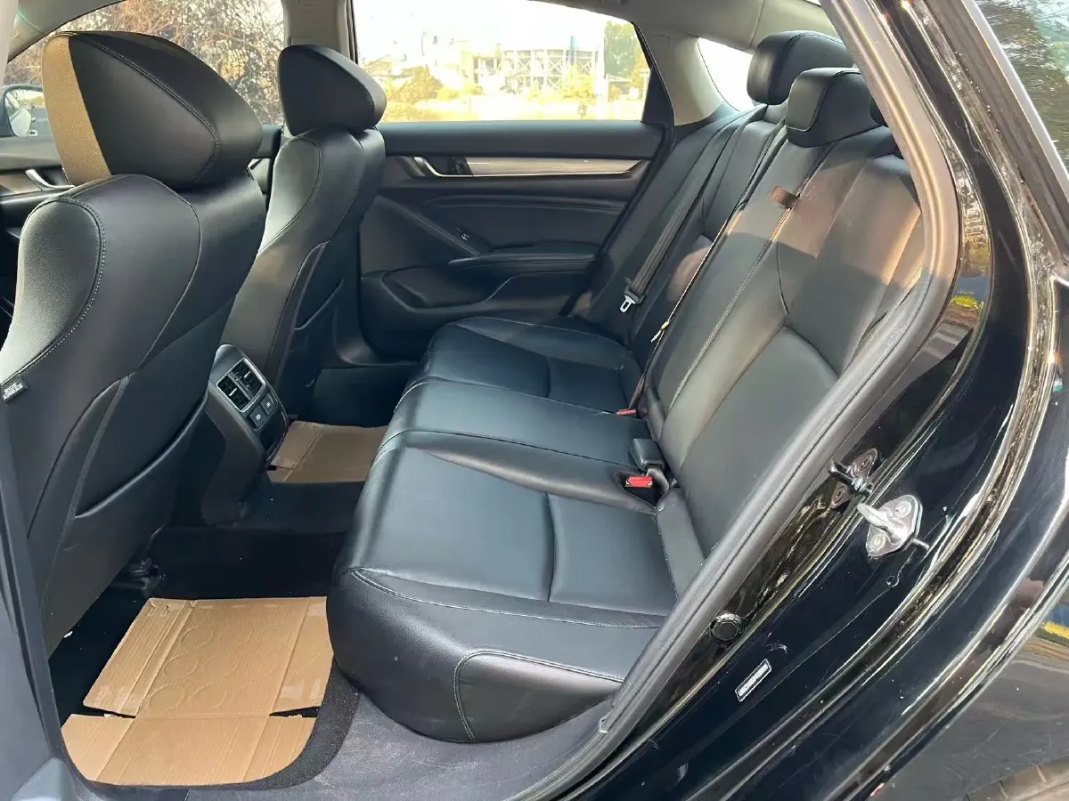 2022 Honda Accord 2.0L 146HP L4 E-CVT Hybrid,autocango,china used car exporter,china ev exporter,chinese used car exporter,chinese used ev exporter