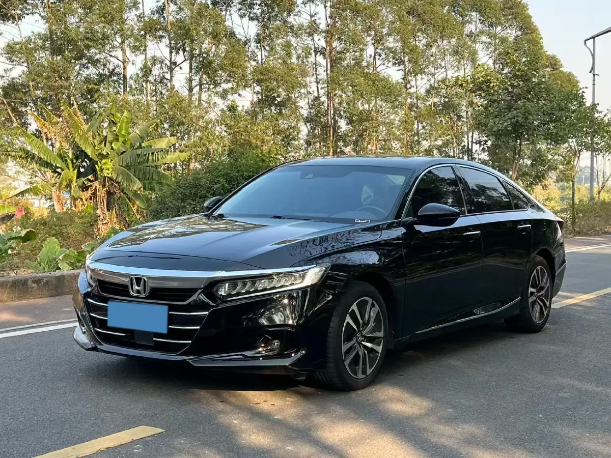2022 Honda Accord 2.0L 146HP L4 E-CVT Hybrid
