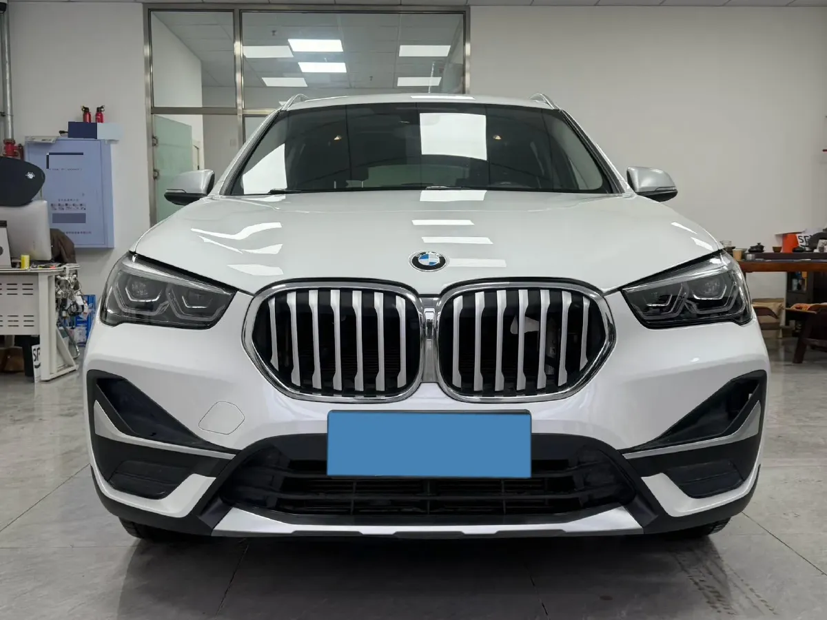 2022 BMW X1 1.5T 140HP L3 7DCT,autocango,china used car exporter,china ev exporter,chinese used car exporter,chinese used ev exporter