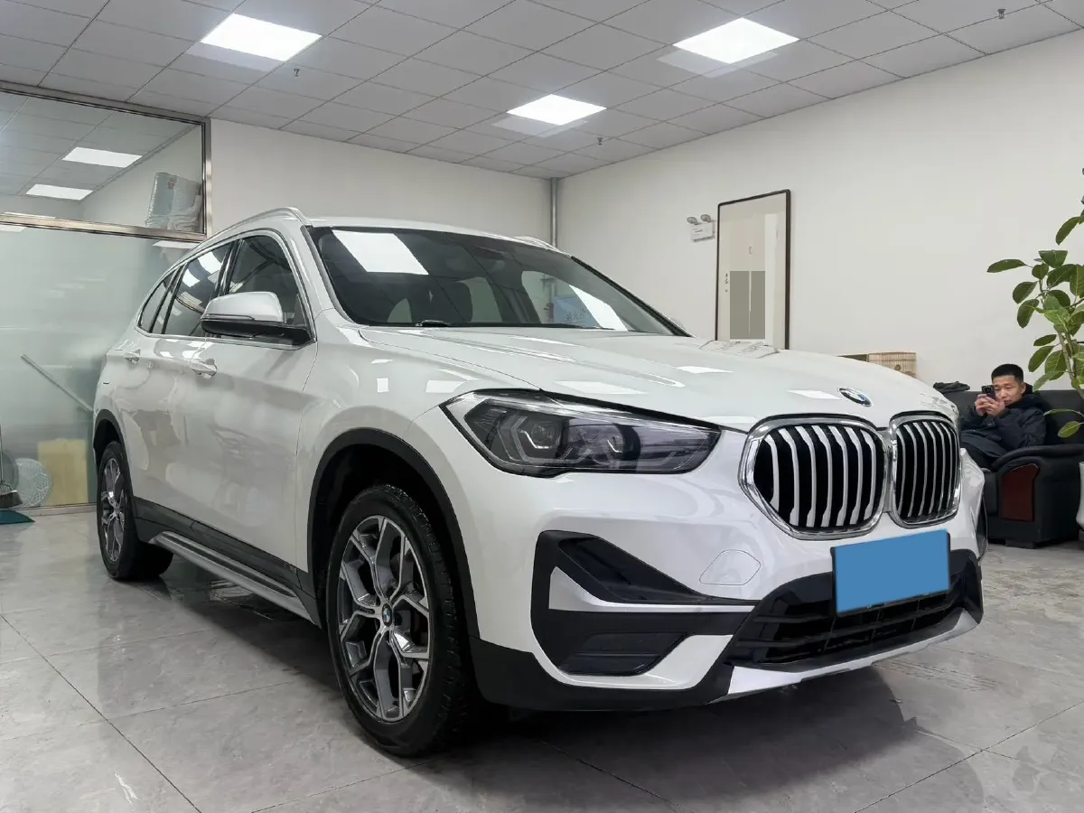 2022 BMW X1 1.5T 140HP L3 7DCT,autocango,china used car exporter,china ev exporter,chinese used car exporter,chinese used ev exporter
