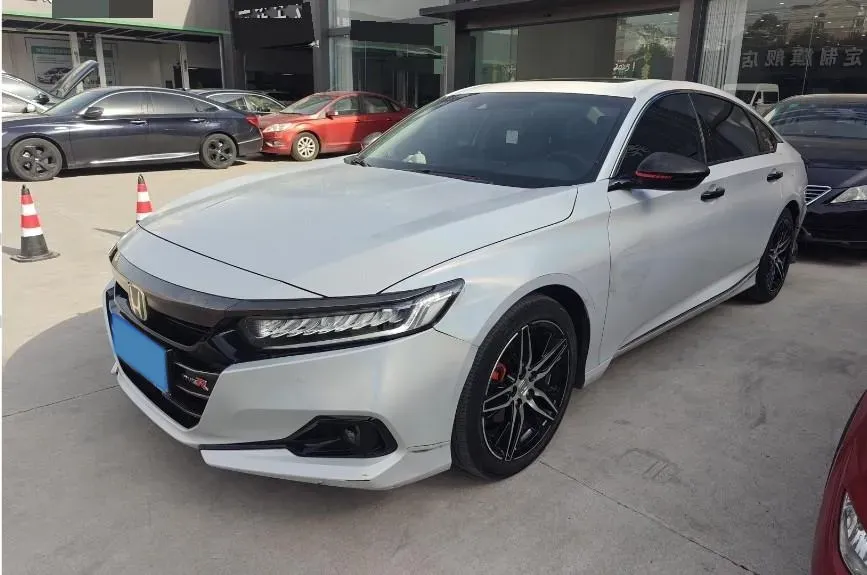 2022 Honda Accord 1.5T 194HP L4 CVT,autocango,china used car exporter,china ev exporter,chinese used car exporter,chinese used ev exporter
