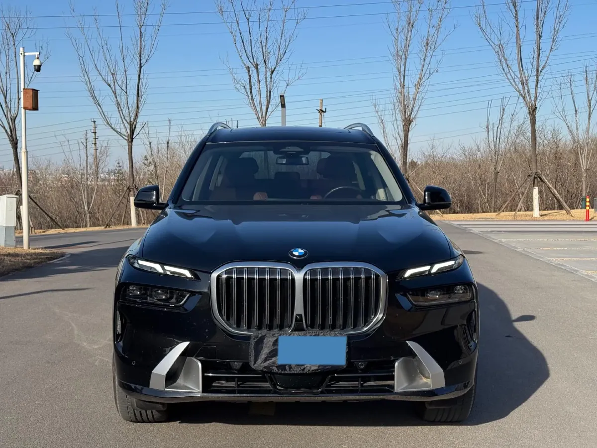 2023 BMW X7 3.0T 381HP L6 8AT,autocango,china used car exporter,china ev exporter,chinese used car exporter,chinese used ev exporter