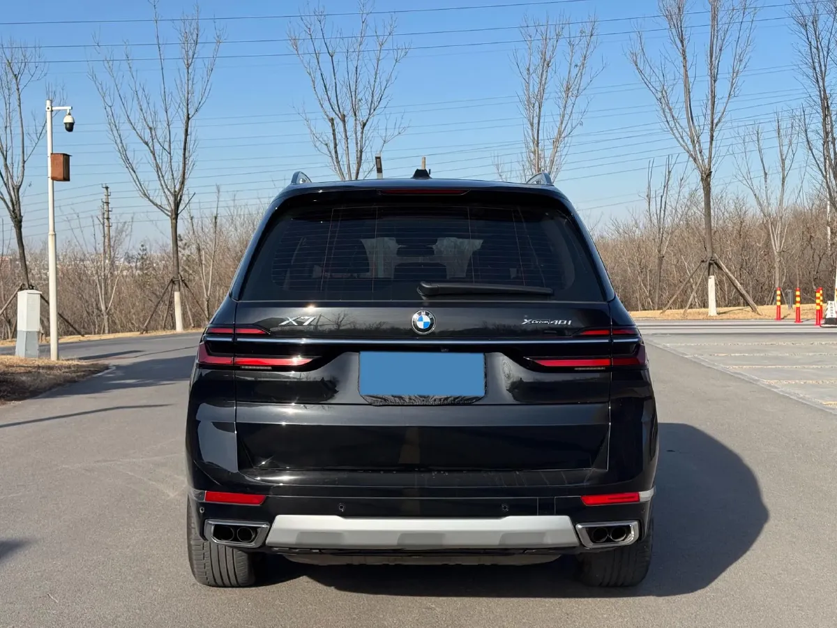 2023 BMW X7 3.0T 381HP L6 8AT,autocango,china used car exporter,china ev exporter,chinese used car exporter,chinese used ev exporter
