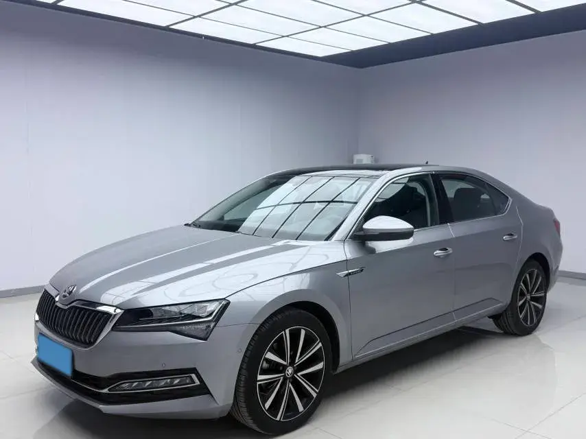 2023 Skoda Superb 1.4T 150HP L4 7DCT