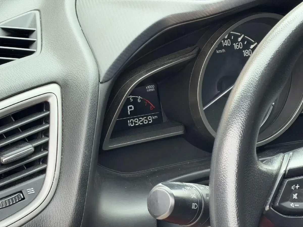 2017 Mazda 3 Axela 1.5L 117HP L4 6AT,autocango,china used car exporter,china ev exporter,chinese used car exporter,chinese used ev exporter