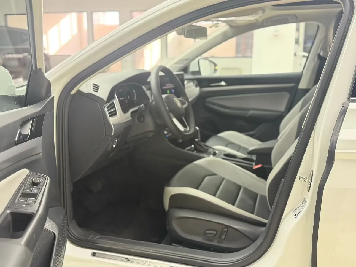 2026 Volkswagen Bora 1.5T 160HP L4 7DCT,autocango,china used car exporter,china ev exporter,chinese used car exporter,chinese used ev exporter
