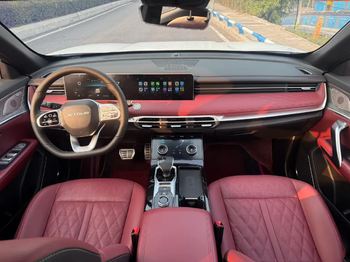 2023 Jetour X70 Plus 1.6T 197HP L4 7DCT,autocango,china used car exporter,china ev exporter,chinese used car exporter,chinese used ev exporter