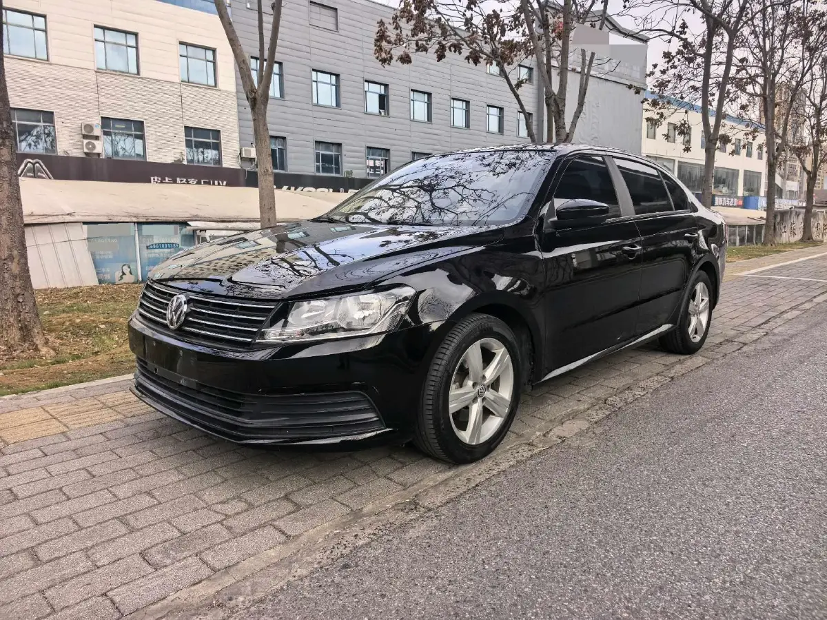 2017 Volkswagen Lavida 1.6L 110HP L4 6AT