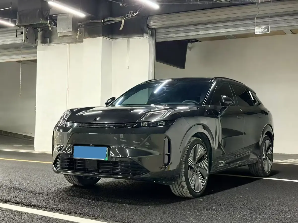 2025 LYNK&CO 08 EM-P 1.5T 163HP L4 3DHT PHEV 39.6/39.8KWH