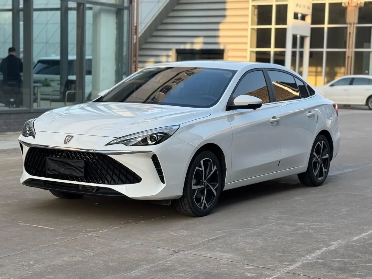 2023 Roewe i5 1.5L 129HP L4 CVT