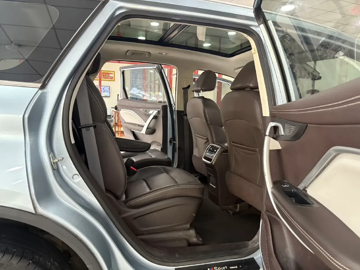 2021 Geely JiaJi 1.8T 184HP L4 7DCT,autocango,china used car exporter,china ev exporter,chinese used car exporter,chinese used ev exporter