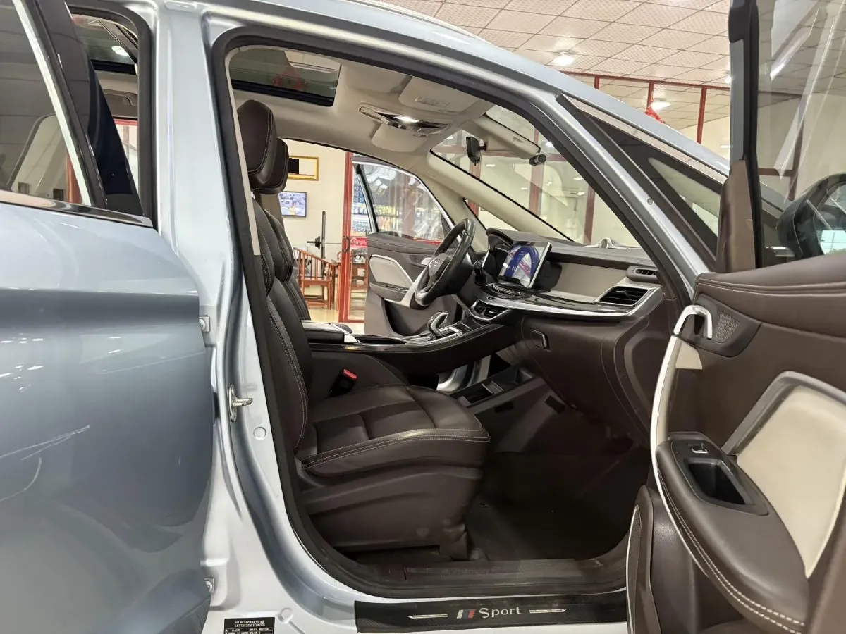 2021 Geely JiaJi 1.8T 184HP L4 7DCT,autocango,china used car exporter,china ev exporter,chinese used car exporter,chinese used ev exporter